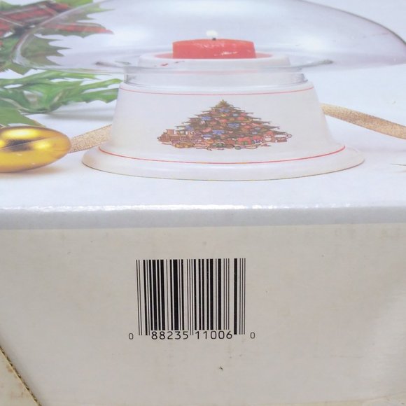 Classique Hurricane Lamp w/ Christmas Tree Embellishment Great Used Condition - Picture 8 of 10